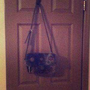 Unique Nine West Purse